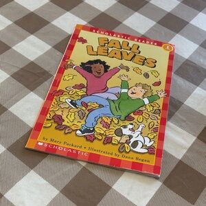 🟢10/$10 - Fall Leaves Book for Kids